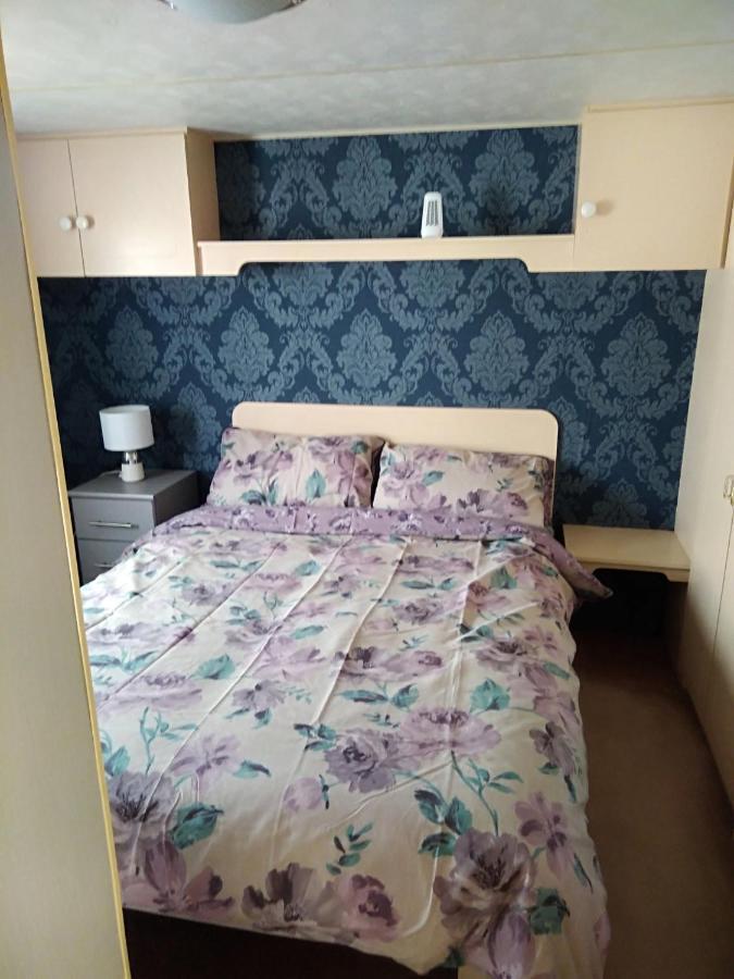 6 Birth Family Holiday Caravan Ingoldmells 10 Mins Walk To The Beach And Fantasy Island And Its Huge 7 Day Market,Easy Route To Skegness By Car Or Bus Bedding Provided Villa Exterior photo