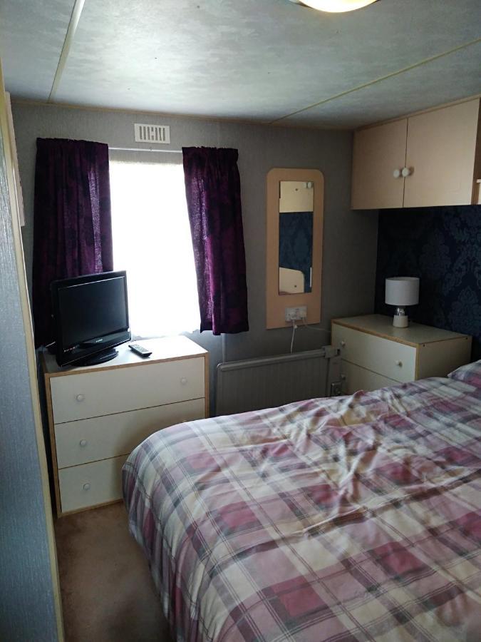 6 Birth Family Holiday Caravan Ingoldmells 10 Mins Walk To The Beach And Fantasy Island And Its Huge 7 Day Market,Easy Route To Skegness By Car Or Bus Bedding Provided Villa Exterior photo