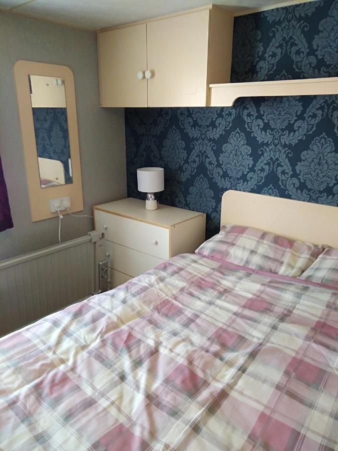 6 Birth Family Holiday Caravan Ingoldmells 10 Mins Walk To The Beach And Fantasy Island And Its Huge 7 Day Market,Easy Route To Skegness By Car Or Bus Bedding Provided Villa Exterior photo