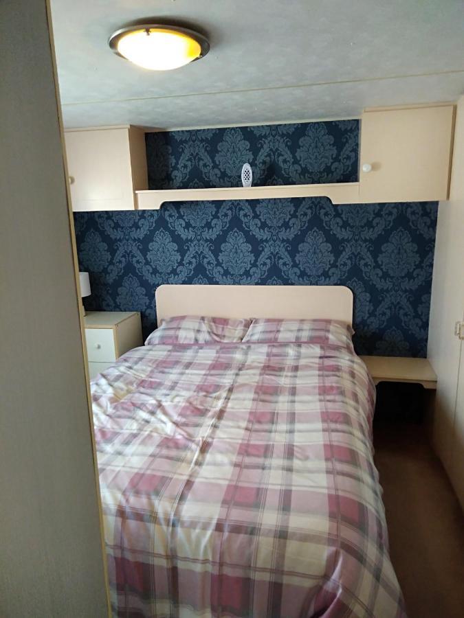 6 Birth Family Holiday Caravan Ingoldmells 10 Mins Walk To The Beach And Fantasy Island And Its Huge 7 Day Market,Easy Route To Skegness By Car Or Bus Bedding Provided Villa Exterior photo